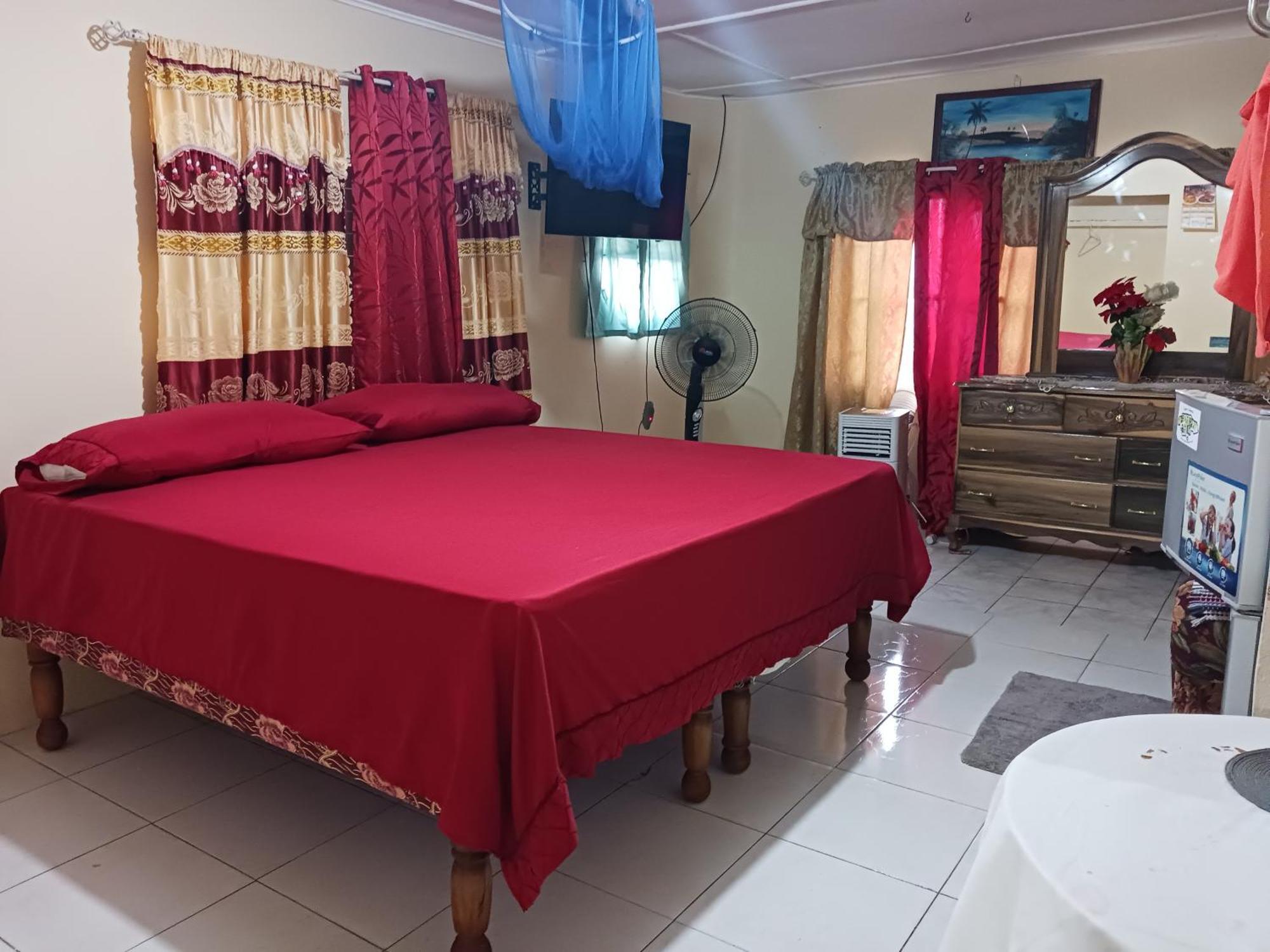 Master Queen Room