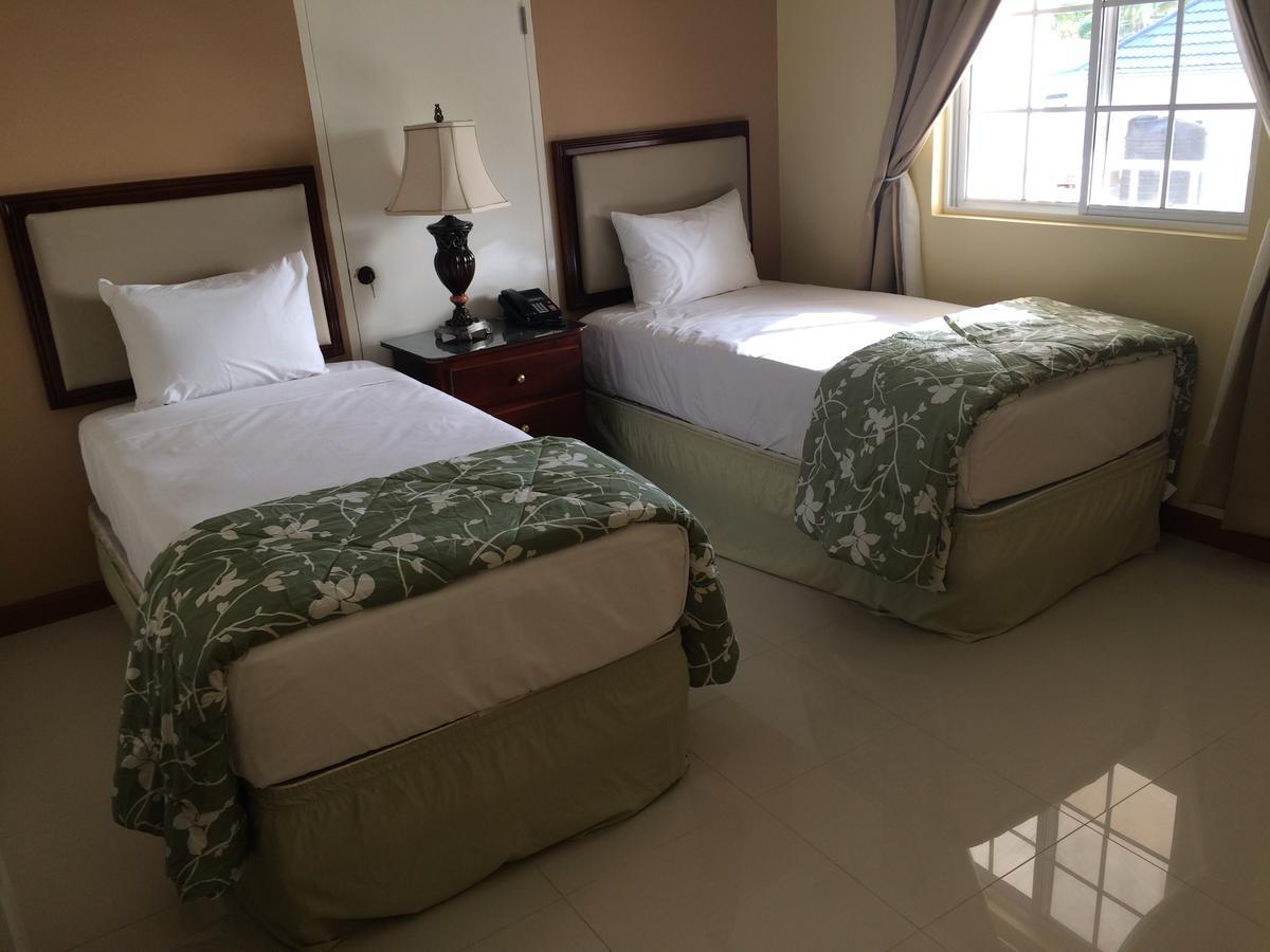 Deluxe Triple Room with Sea View