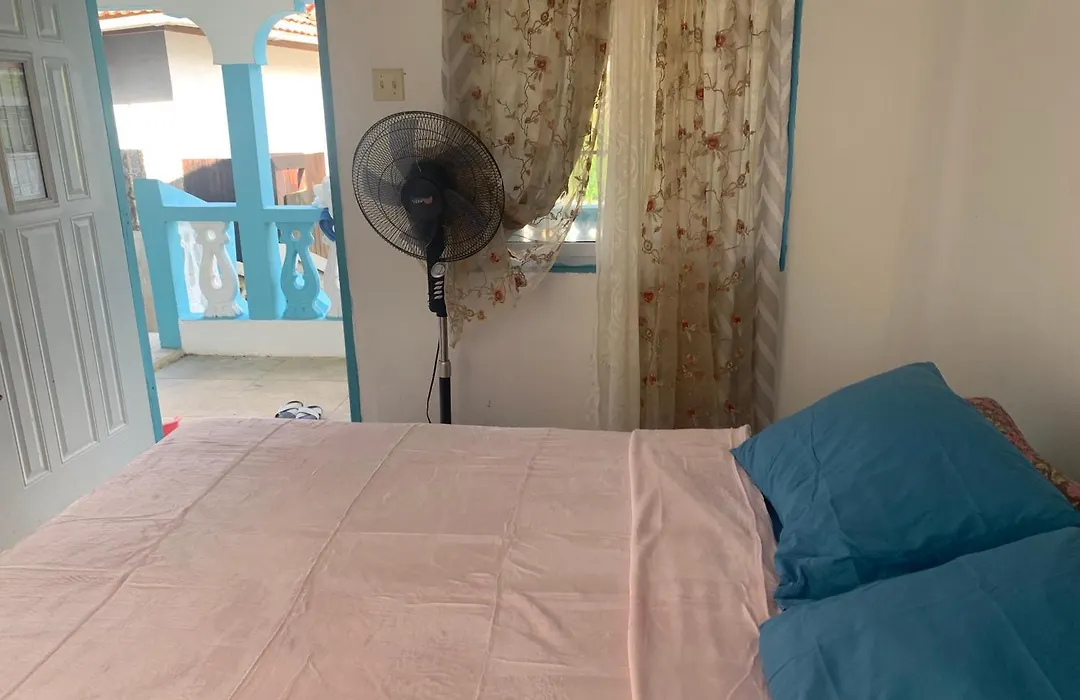Robin Hood Guest House-1