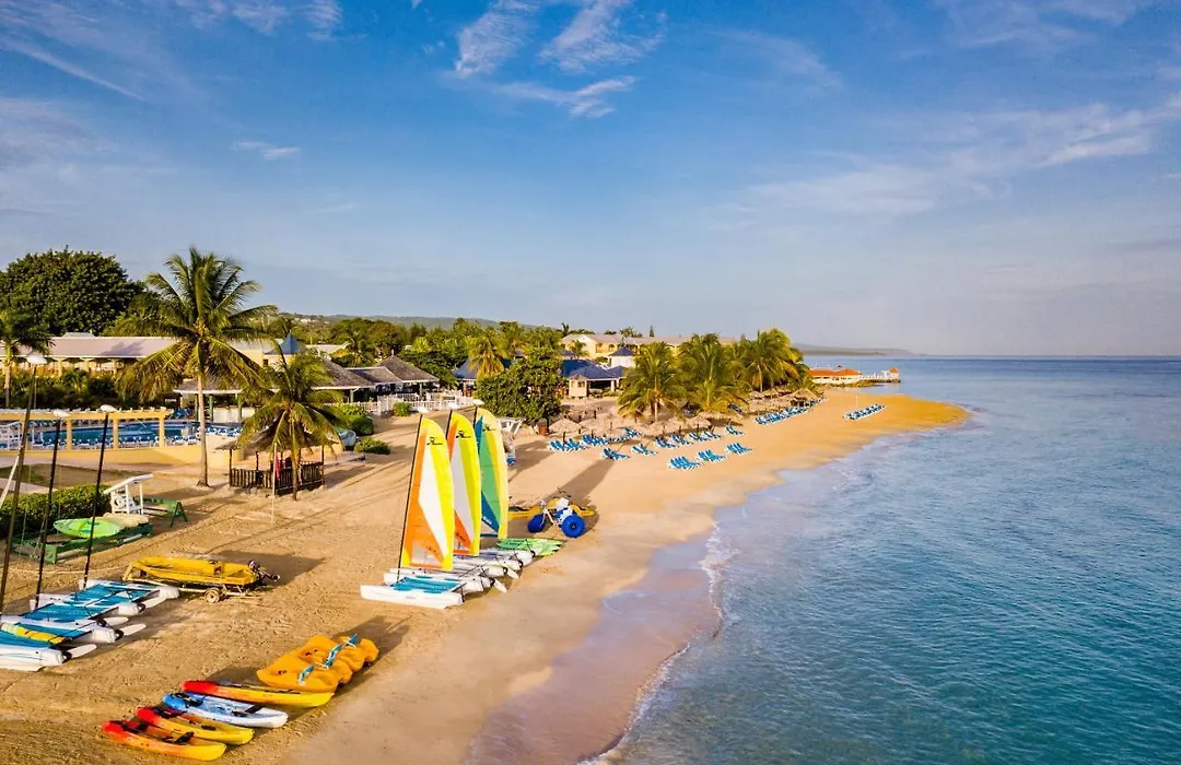 Jewel Runaway Bay Beach Resort & Waterpark-1