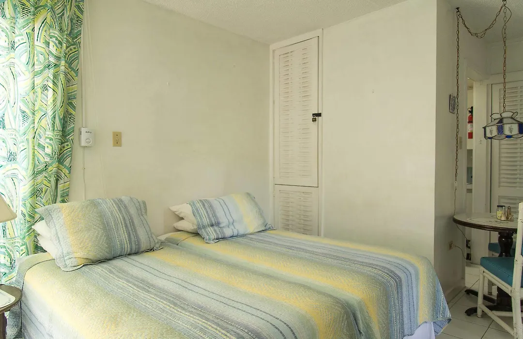 Sky View Beach Studio - Montego Bay Club-1