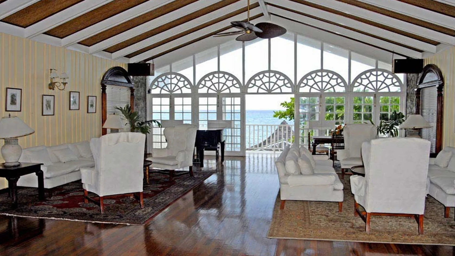 Shaw Park Beach Hotel & Spa Ocho Rios: 3 star Hotel with a Minimum ...