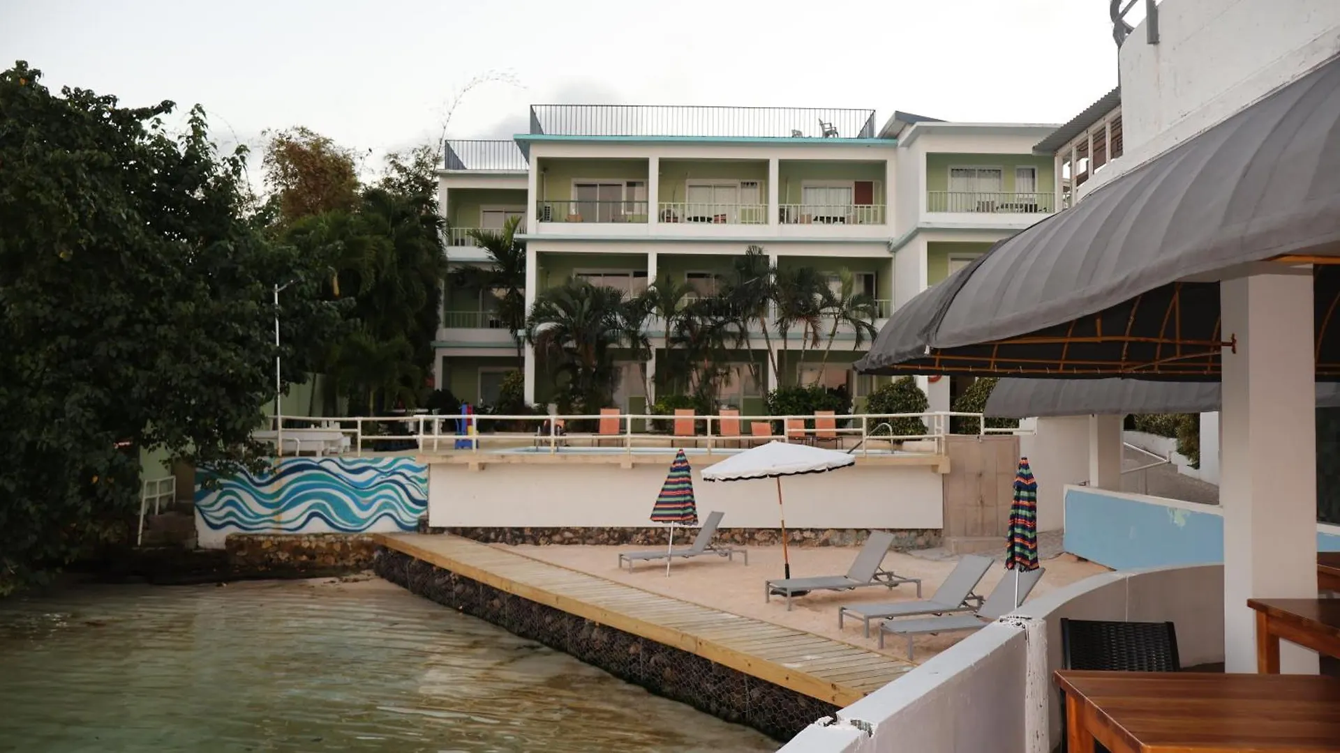 Ocean Palms Hotel Ocho Rios: 3 star Hotel with a Minimum Price 13396JMD ...