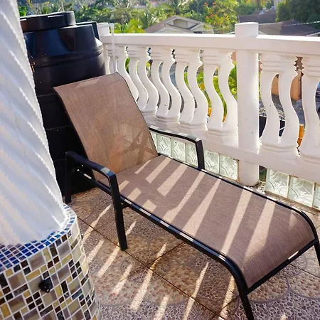 Jc'S Villa- Modern Getaway In The City 3-3