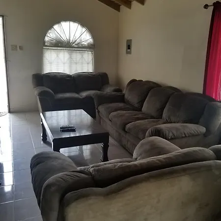Private And Cozy Home-2