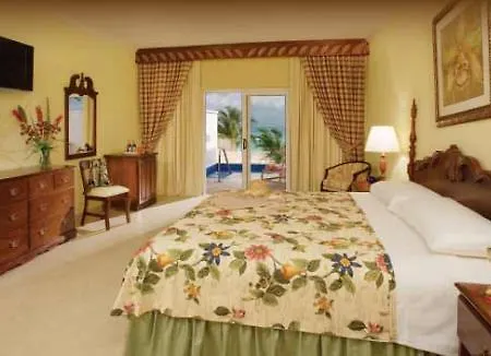 Pebbles Resort-3