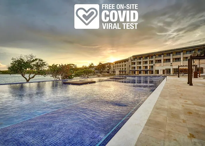 Luxe Resorts in Negril