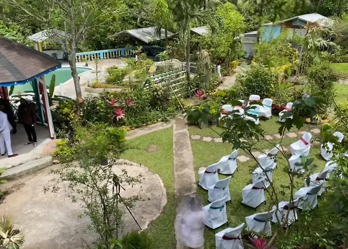 Tapicoa Village Retreat