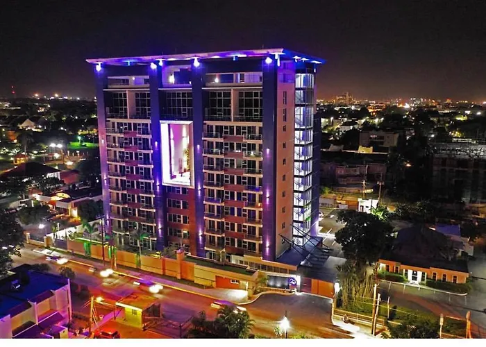 New Luxury Condo In Kingston
