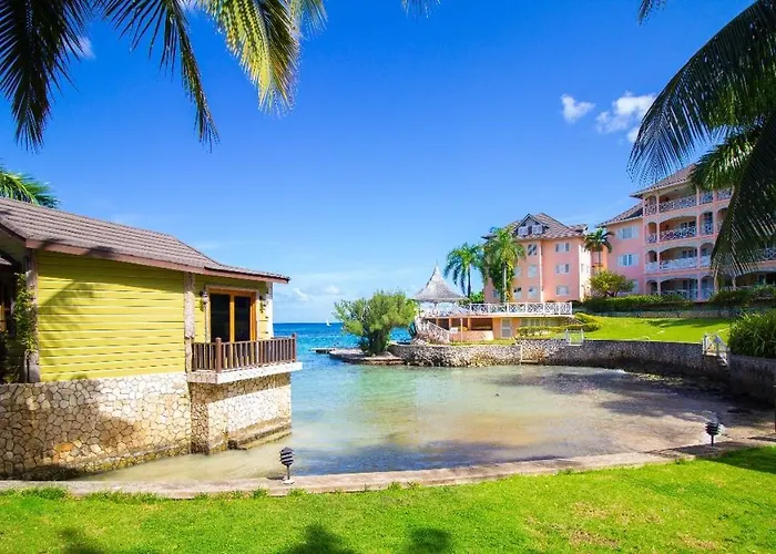 Crystal Cove Oceanfront/ 2 Bedroom Condo