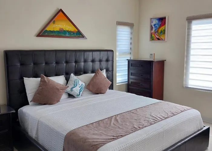 Pyramid Joy, 2 Bedroom Villa, Ocho Rios, Jamaica