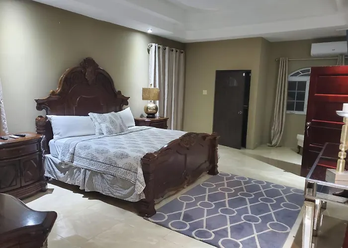 Vacation Apartment Rentals in Constitution Hill