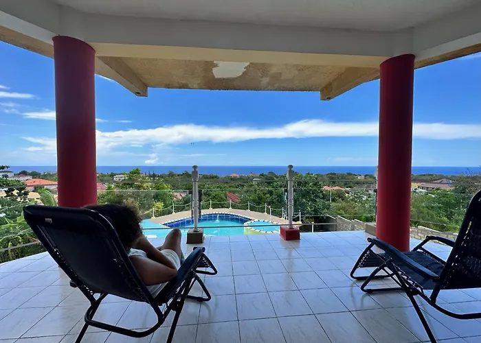 876 Oasis - A Private Oceanview Villa