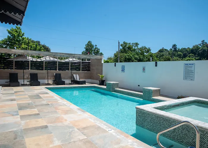 Sky'S Villa Resort