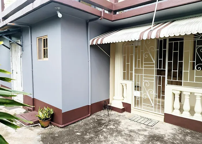 Oasis Living Getaway In Mandeville, Manchester