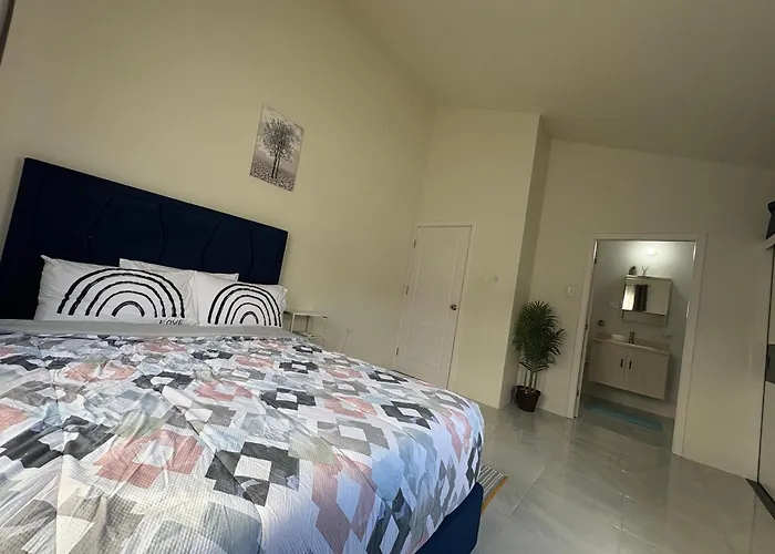 3 Bedrooms 3 And A Half Bathrooms Villa Private Pool Free Beach Club