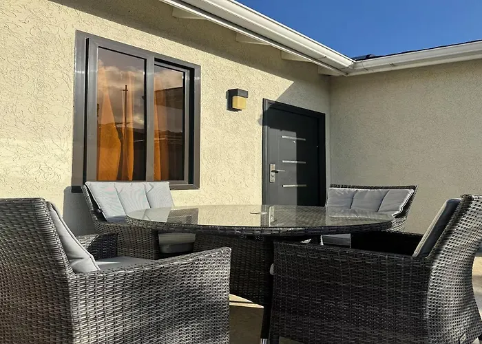 Onyx Villa