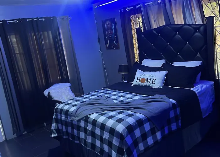 Tashari Luxury Rustic Inn