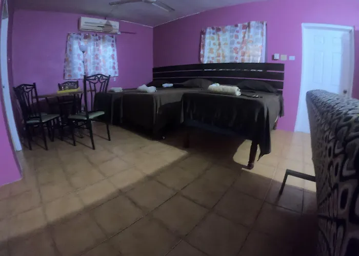 Labrish Guest House
