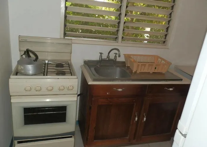 The Golden Sunset Hotel Negril