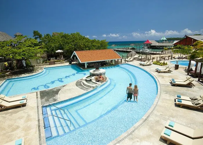 Sandals Grande Riviera Beach & Villa Golf Resort