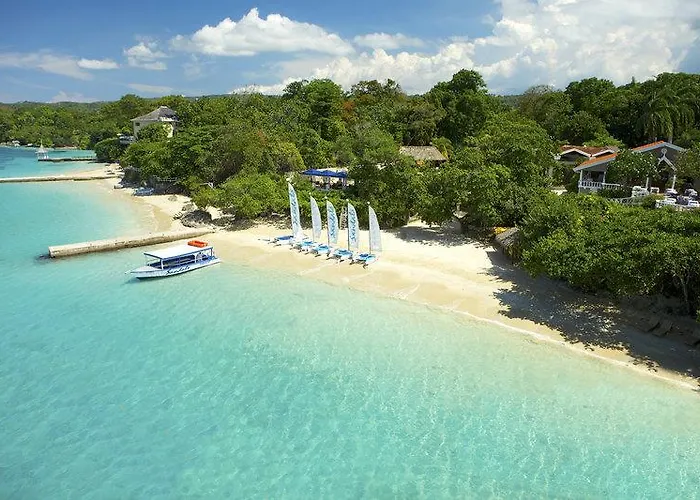 Sandals Grande Riviera Beach & Villa Golf Resort
